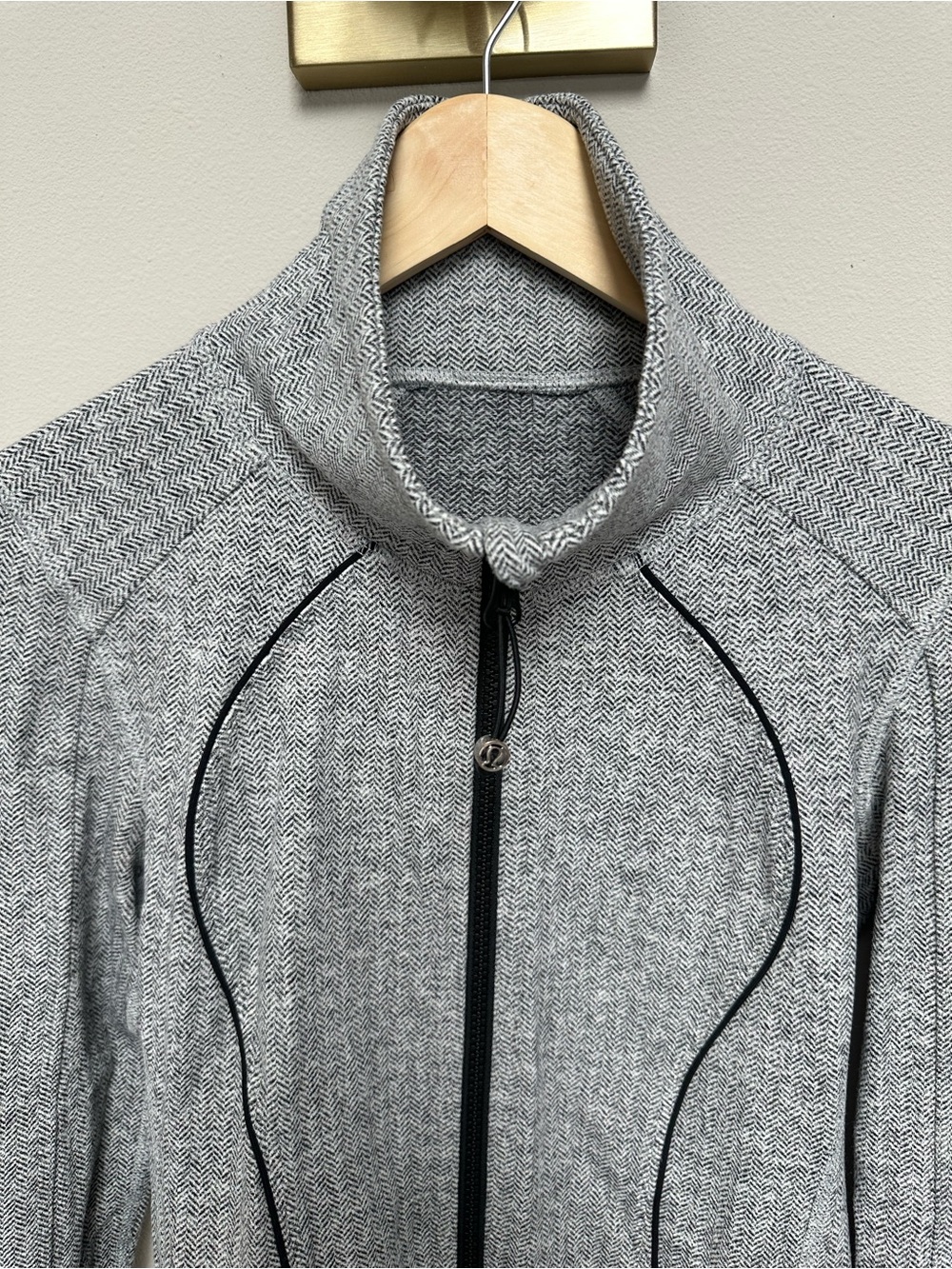 lululemon athletica Gray Herringbone Zip-Up Jacket